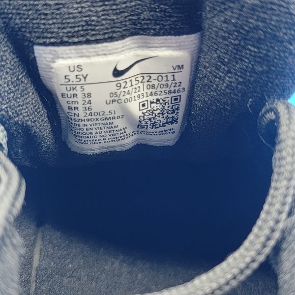 Nike Air Max 97 GS Triple Black Running Shoes Size 5.5Y Women's Size 7 Sneakers - Picture 5 of 8